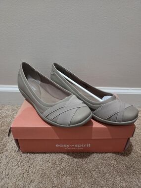 Easy Spirit Taupe Crossband Slip-On Flats